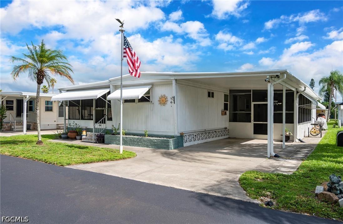 195 Domingo Dr., Fort Myers, FL 33905
