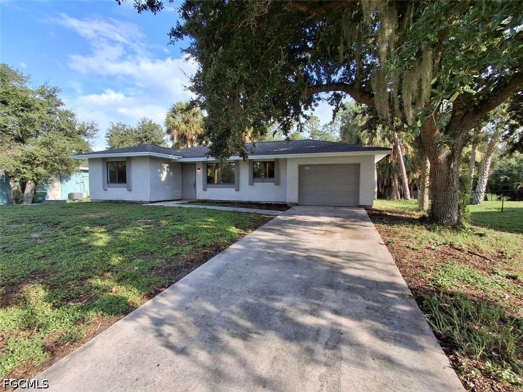 23221 Elmira Blvd., Port Charlotte, FL 33980