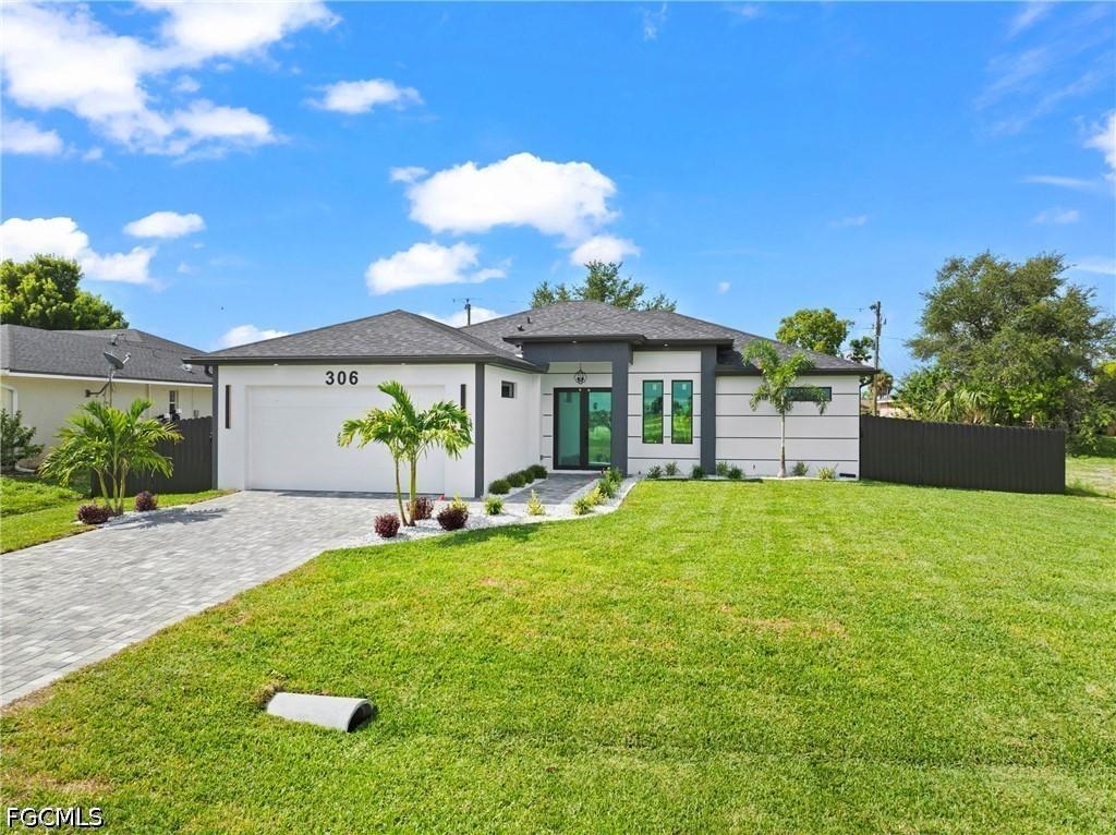 306 NE 11th St., Cape Coral, FL 33909