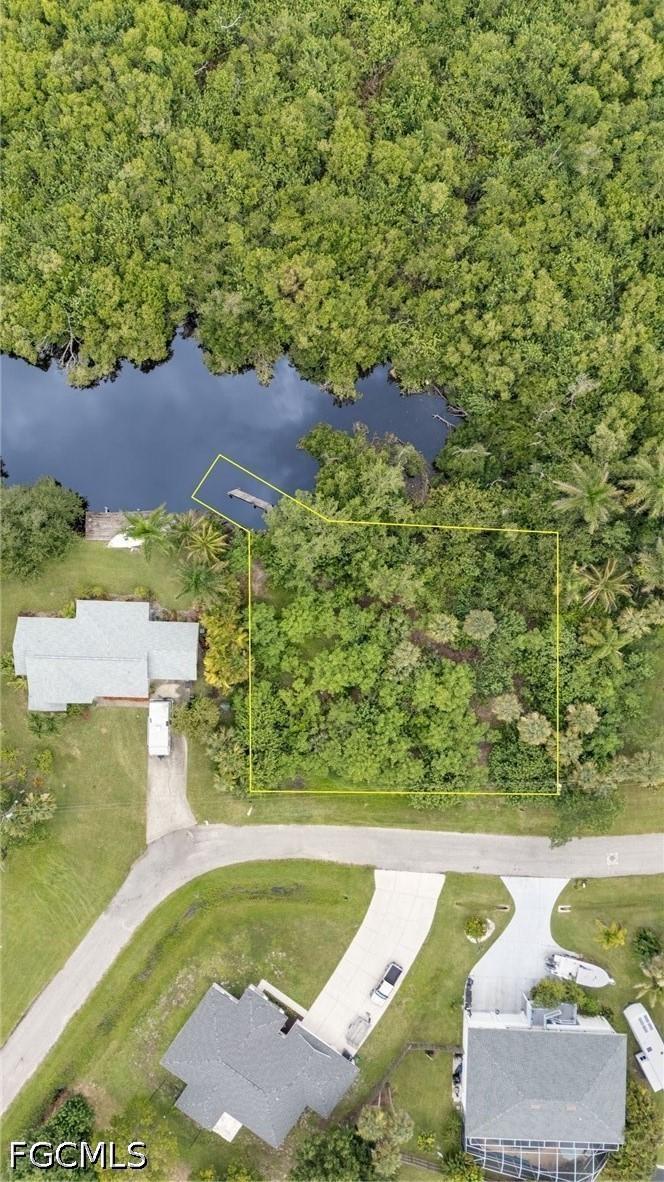 315 Shore Dr., Fort Myers, FL 33905
