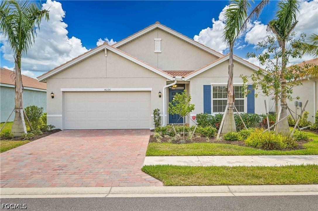 4226 Bloomfield St., Fort Myers, FL 33916