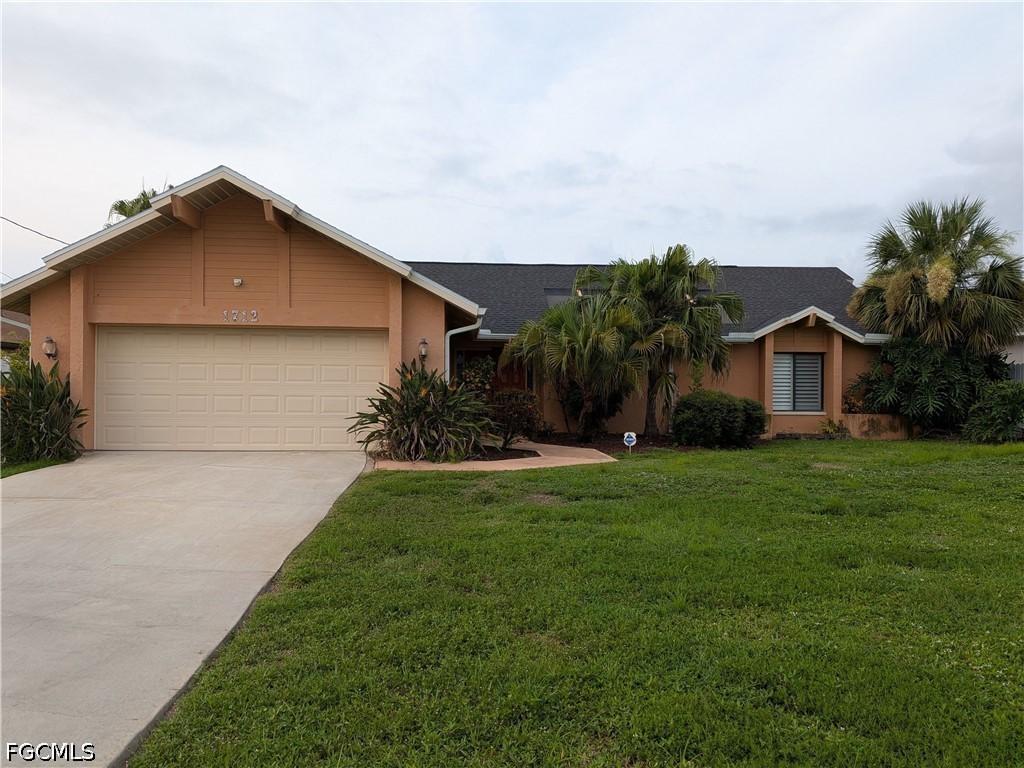 1712 Viscaya Pkwy., Cape Coral, FL 33990