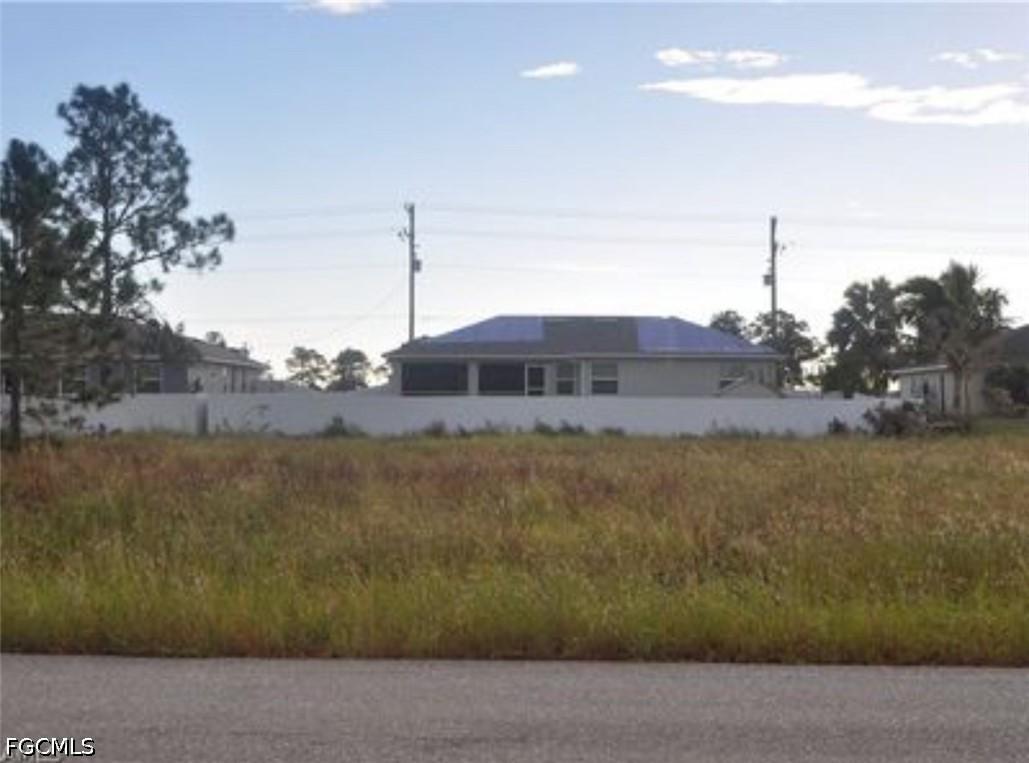 2003 Nora Ave., Lehigh Acres, FL 33976