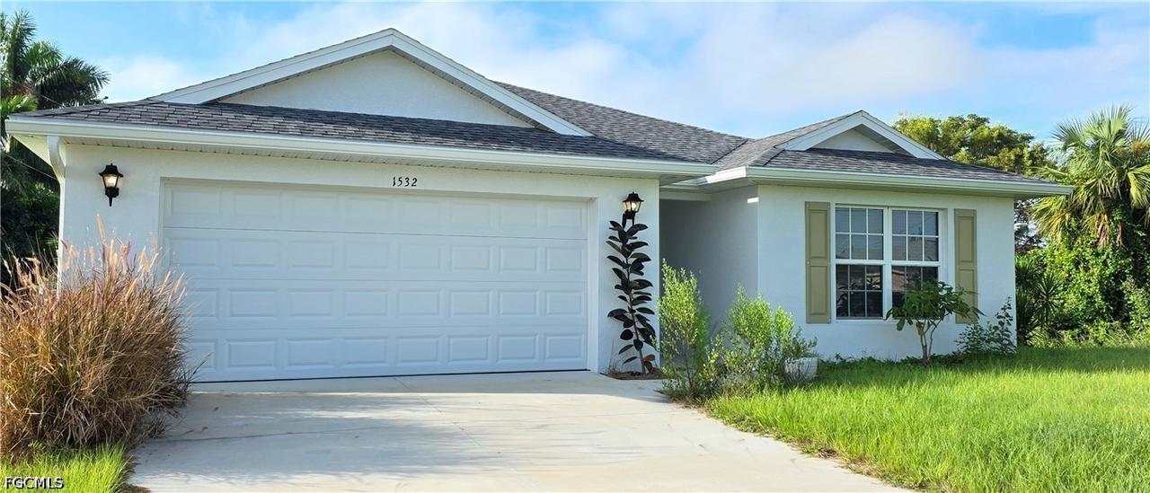 1532 NE 35th Ter., Cape Coral, FL 33909