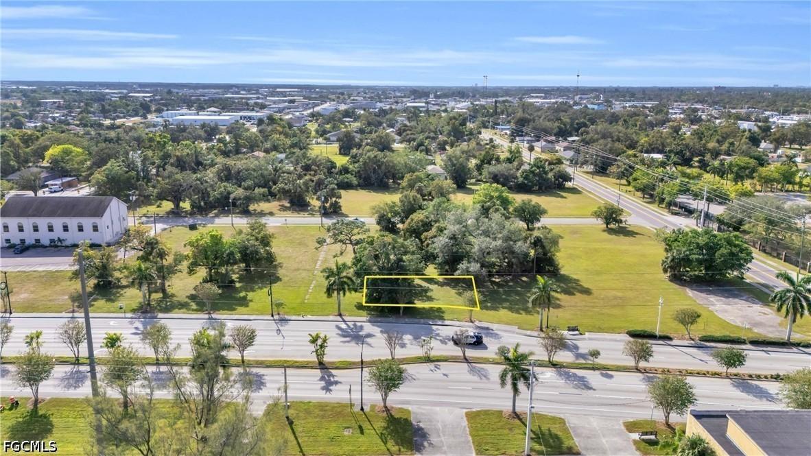2726 Dr Martin Luther King Jr Blvd., Fort Myers, FL 33916