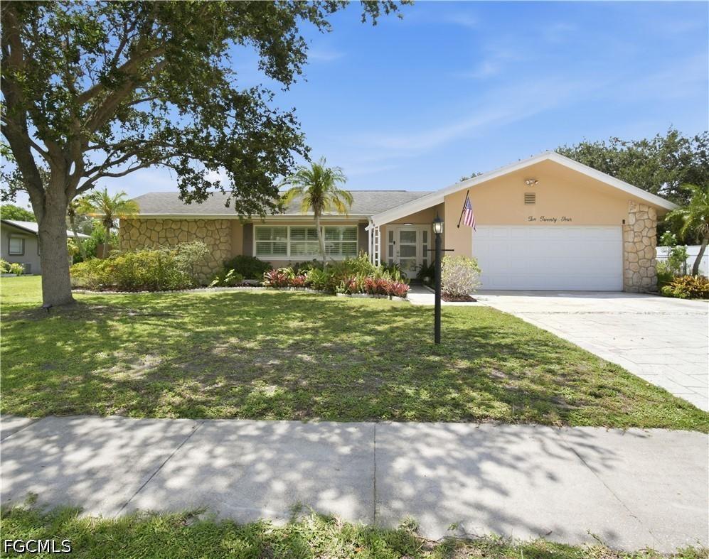 1024 El Mar Ave., Fort Myers, FL 33919