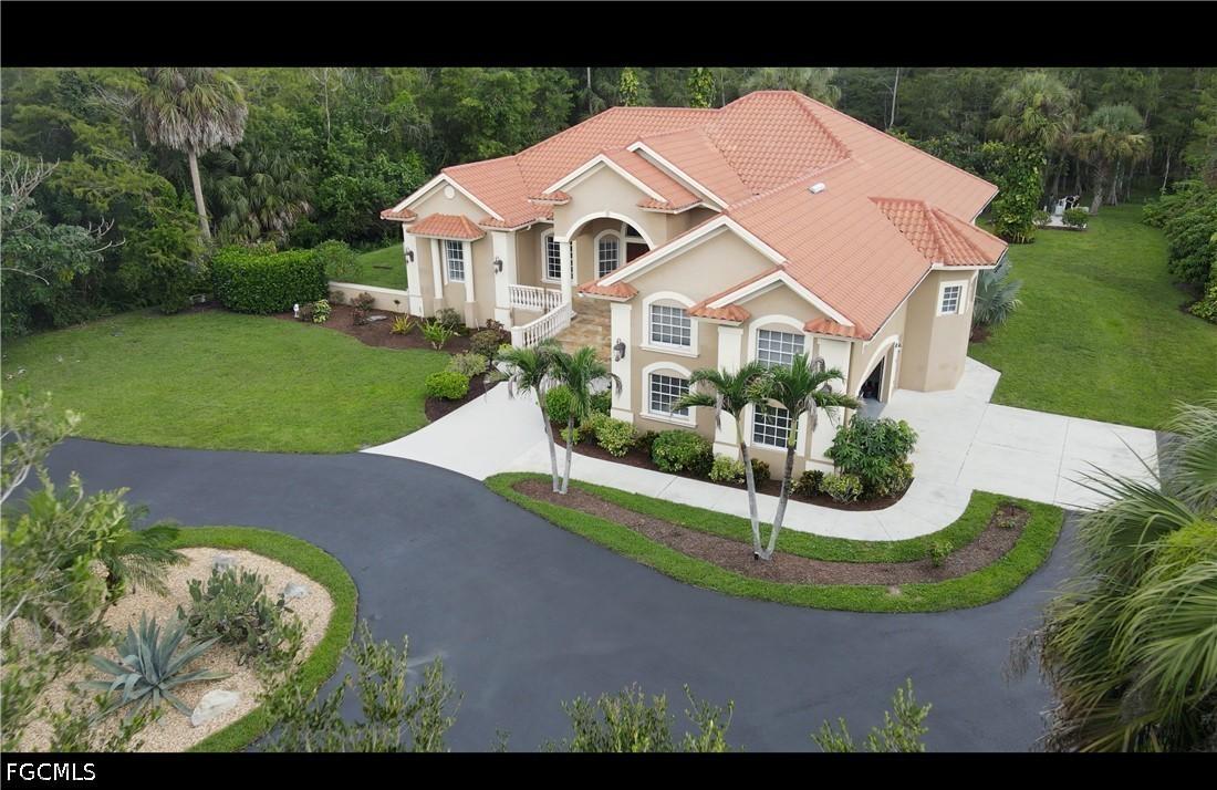 491 16th Ave., Naples, FL 34120