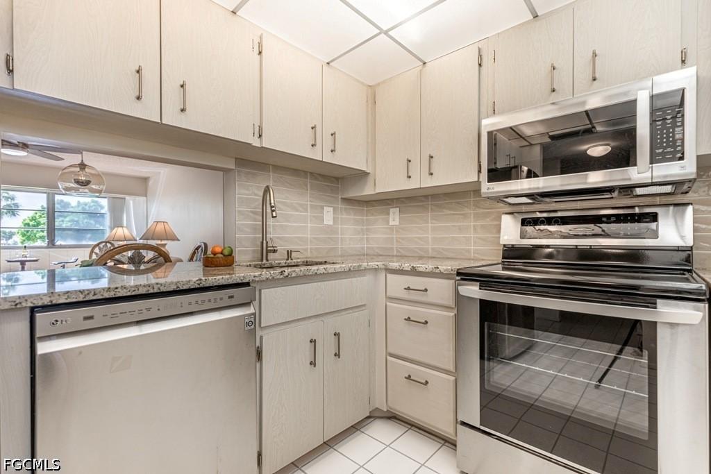 1828 Pine Valley Dr. #201, Fort Myers, FL 33907