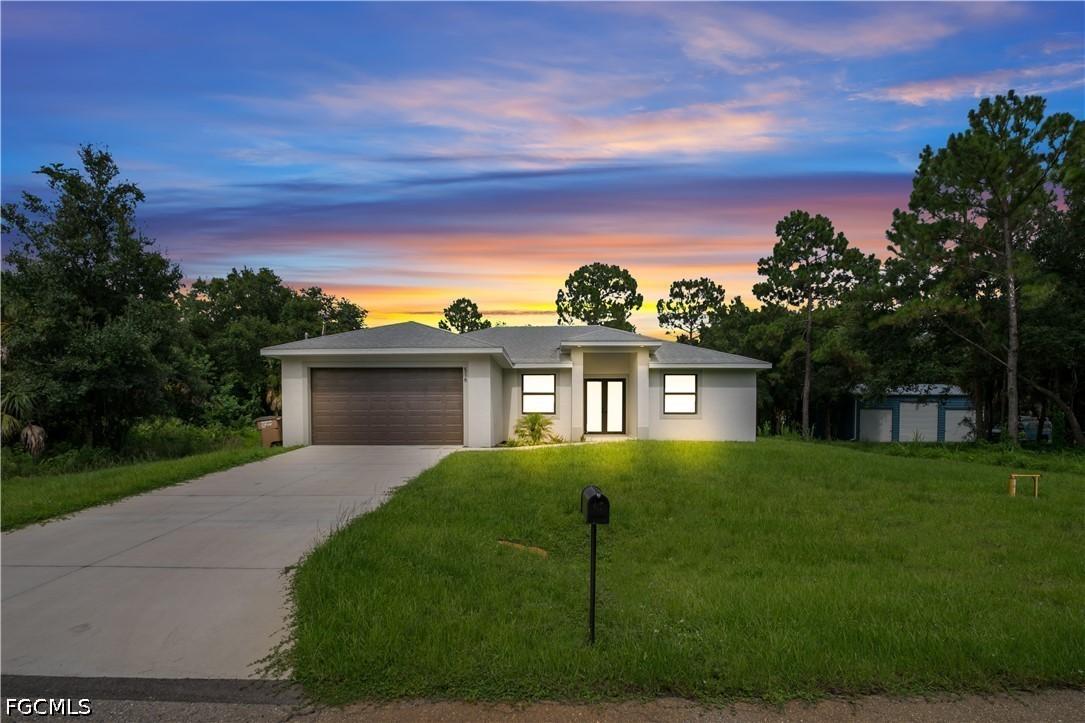 516 Dayton Ave., Lehigh Acres, FL 33972