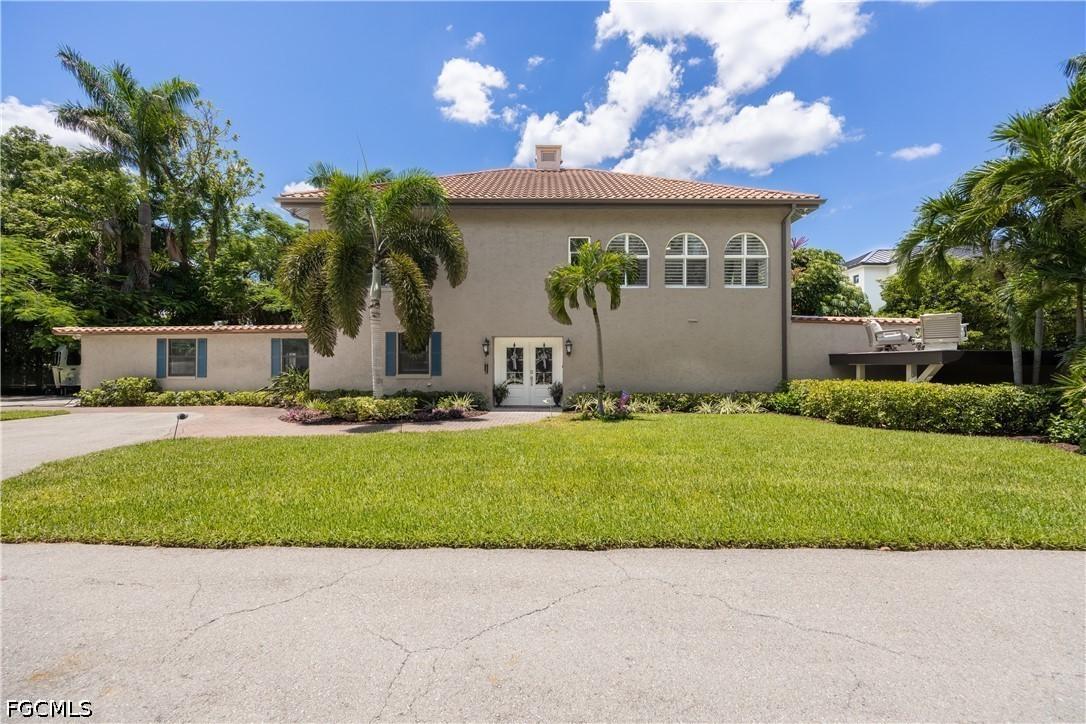 2430 Mcgregor Blvd., Fort Myers, FL 33901
