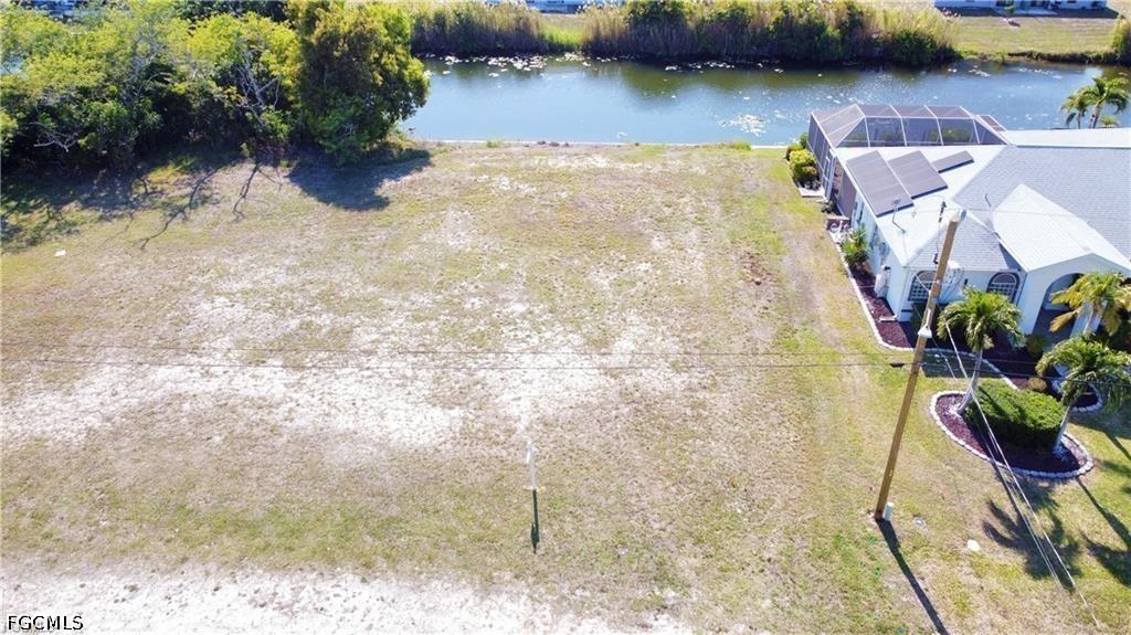 16 SE 8th Pl., Cape Coral, FL 33990