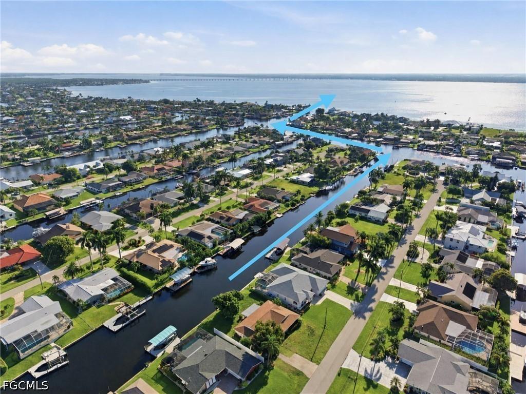 1907 SE 37th Ter., Cape Coral, FL 33904