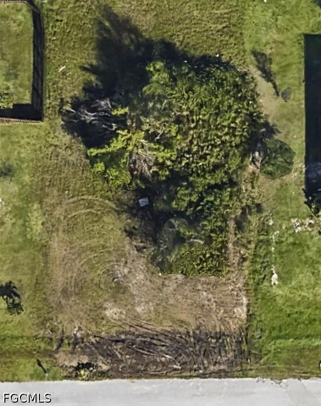 2749 NW 5th St., Cape Coral, FL 33993
