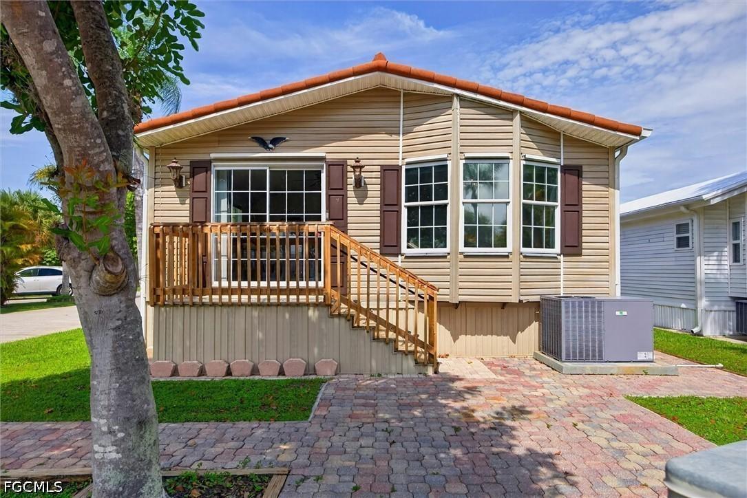 10753 Yellow Rail Cir., Estero, FL 33928