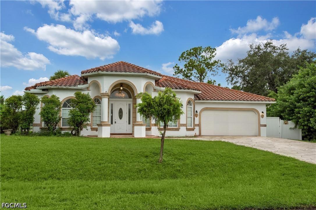 3705 Kilarney St., Fort Myers, FL 33905