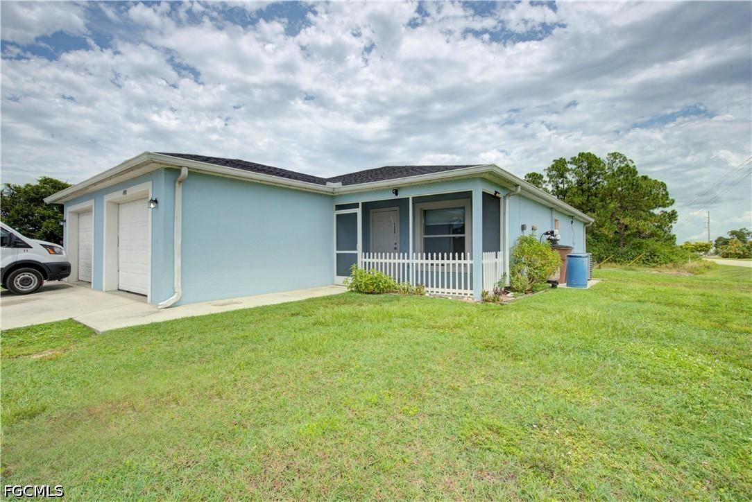 4402 Douglas Ln., Lehigh Acres, FL 33973