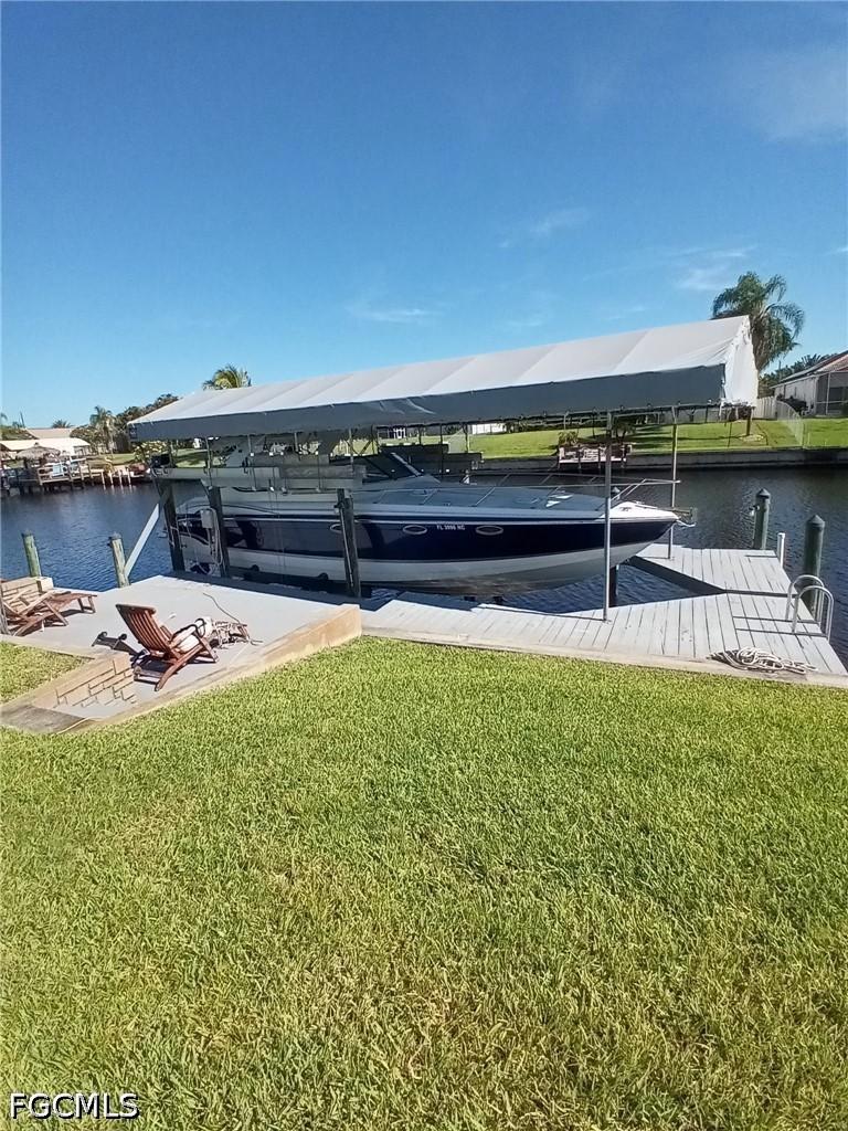 1413 SE 36th Ter., Cape Coral, FL 33904