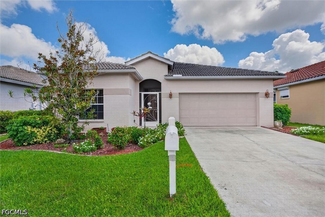 11237 Lakeland Cir., Fort Myers, FL 33913