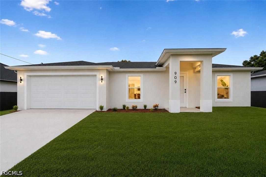909 Grant Blvd., Lehigh Acres, FL 33974