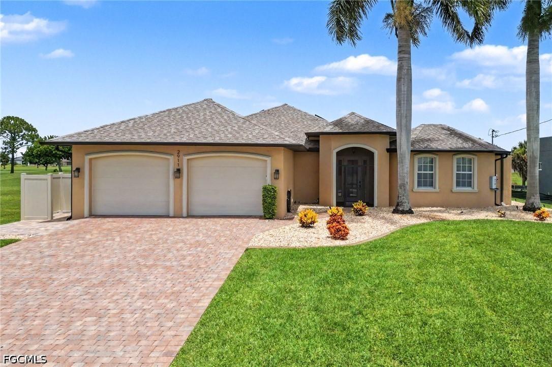 2911 NW 14th Ter., Cape Coral, FL 33993