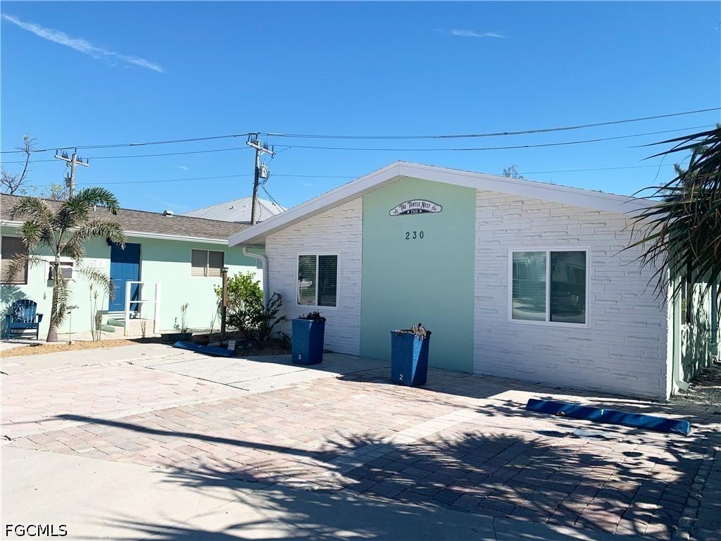 230 Fairweather Ln., Fort Myers Beach, FL 33931