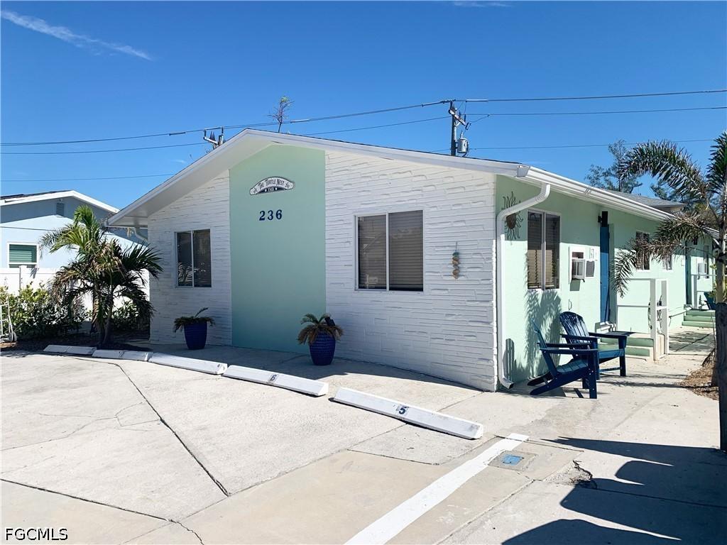 236 Fairweather Ln., Fort Myers Beach, FL 33931