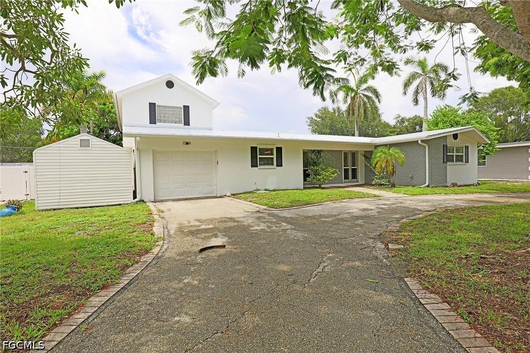 1353 Stadler Dr., Fort Myers, FL 33901
