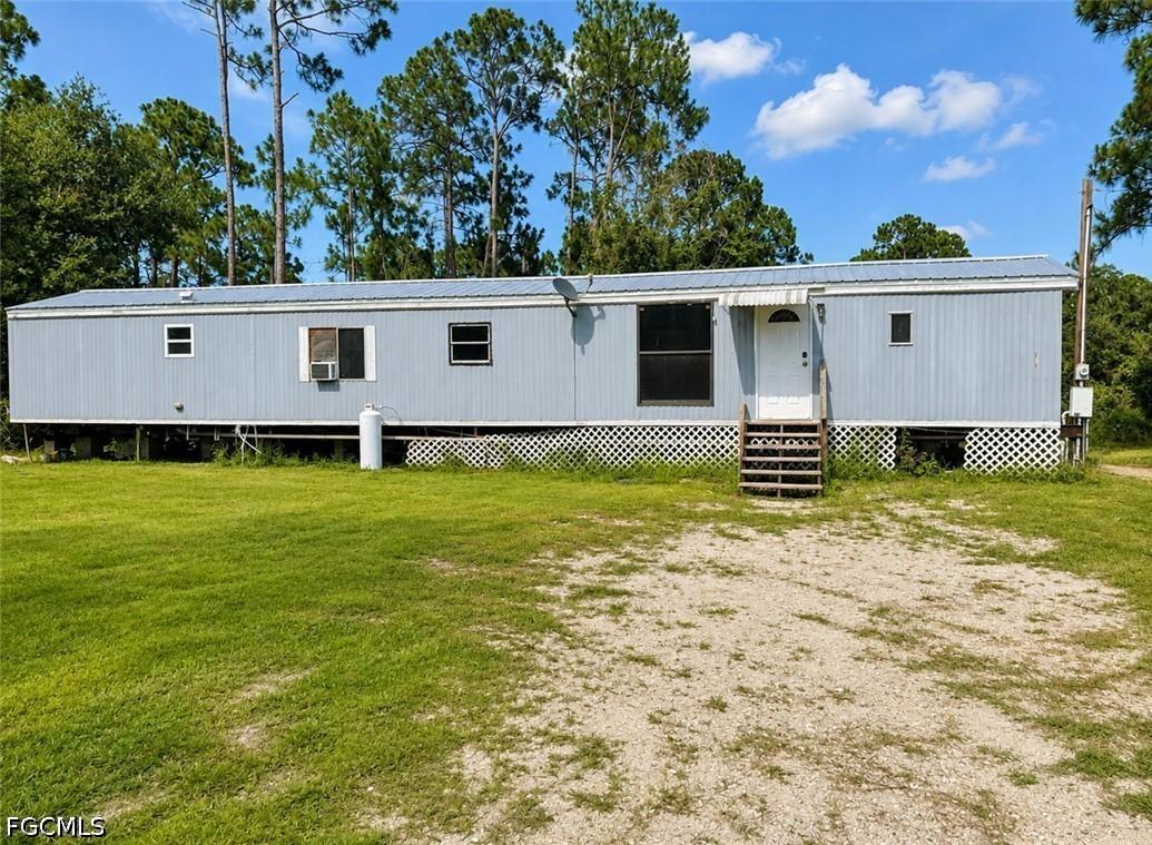 735 S Trebol St., Clewiston, FL 33440