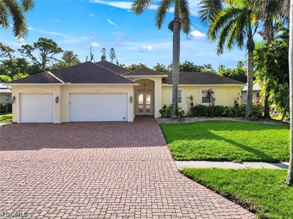 13760 Willow Bridge Dr., North Fort Myers, FL 33903