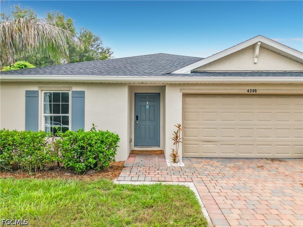 4306 NE 24th Pl., Cape Coral, FL 33909