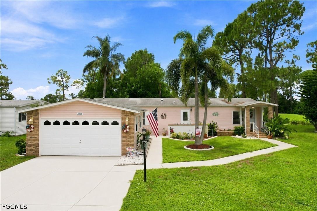19813 Eagle Trace Ct., North Fort Myers, FL 33903