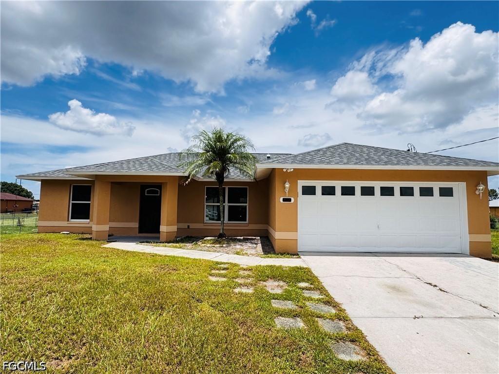 718 Rue Labeau Cir., Fort Myers, FL 33913