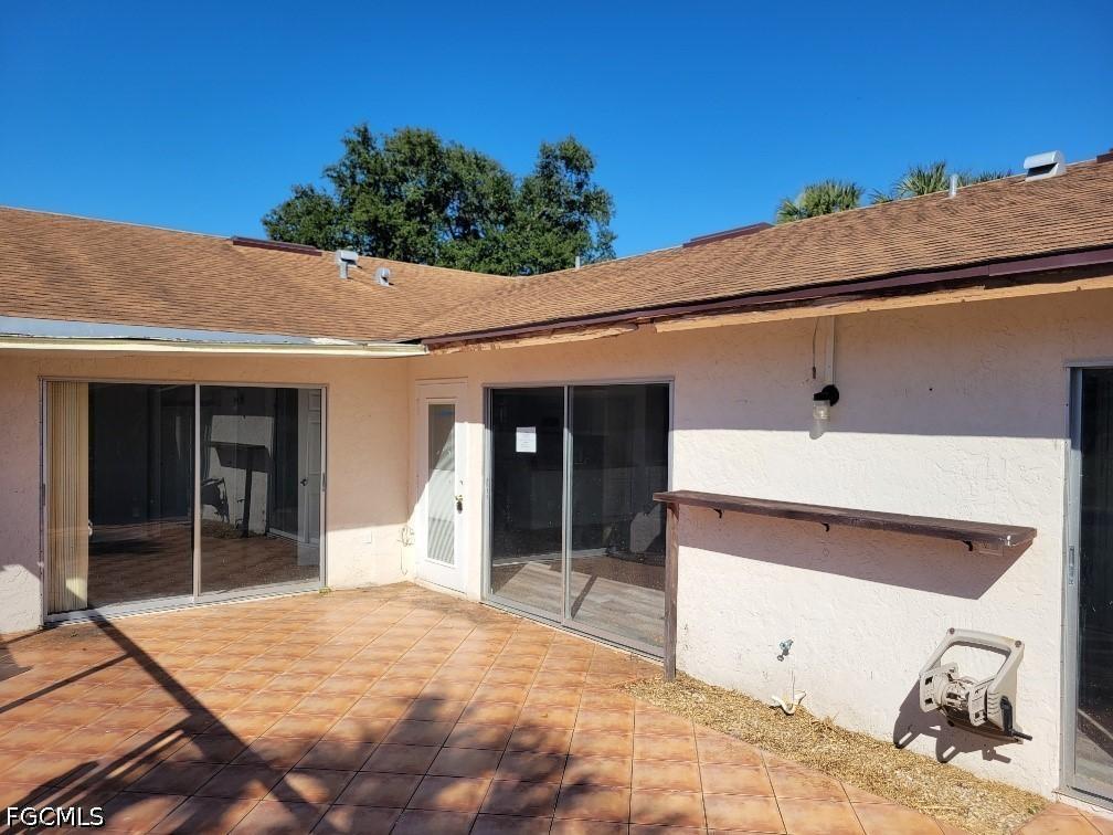 5629 Foxlake Dr., North Fort Myers, FL 33917