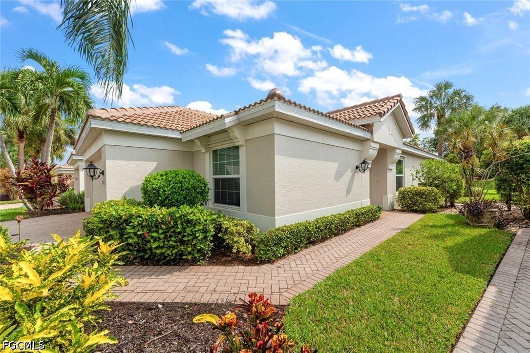 10053 Colonial Country Club Blvd., Fort Myers, FL 33913