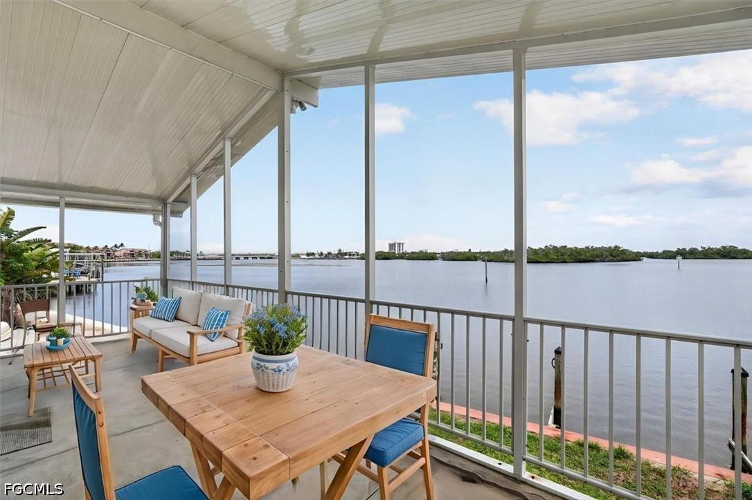 43 Emily Ln., Fort Myers Beach, FL 33931