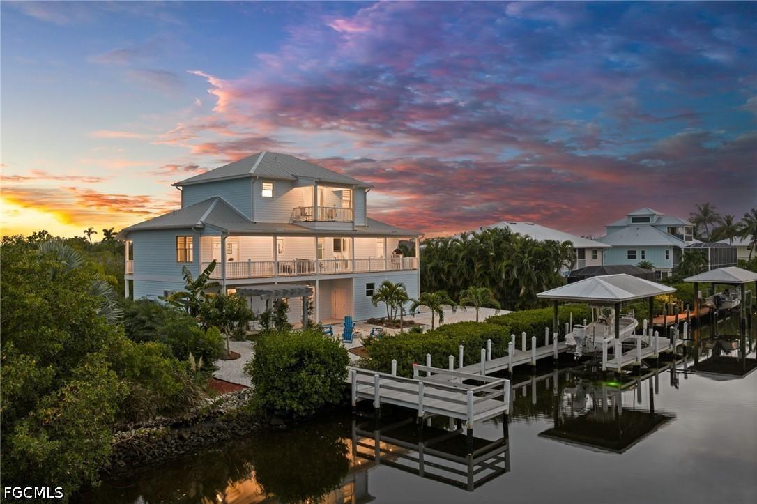 2912 Buttonwood Key Ct., St James City, FL 33956