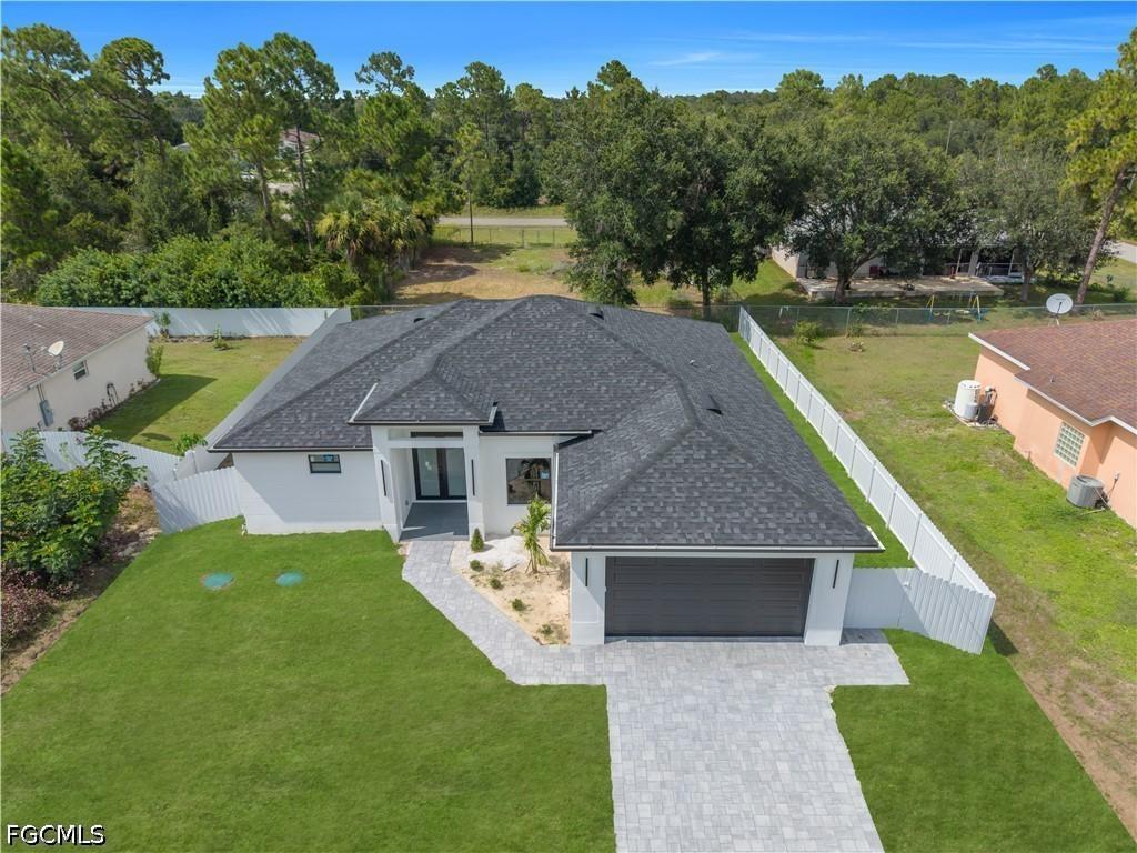 4629 Dora Ave., Lehigh Acres, FL 33971