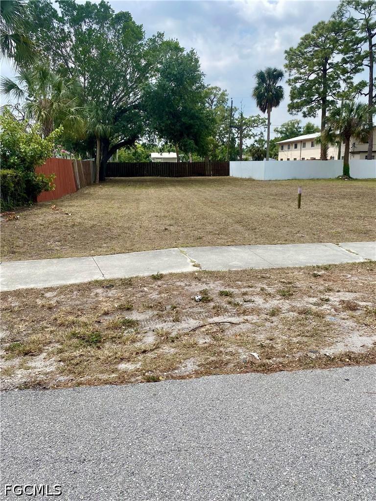 2318 Katherine St., Fort Myers, FL 33901