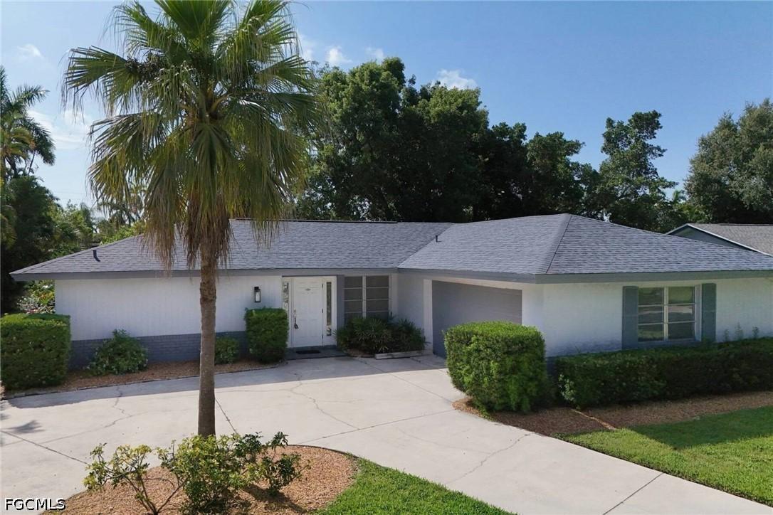 5661 Eichen Cir., Fort Myers, FL 33919