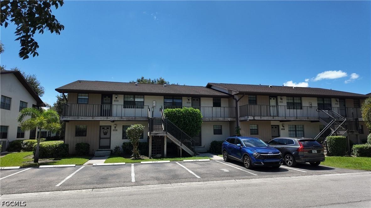5257 Treetops Dr. #X202, Naples, FL 34113