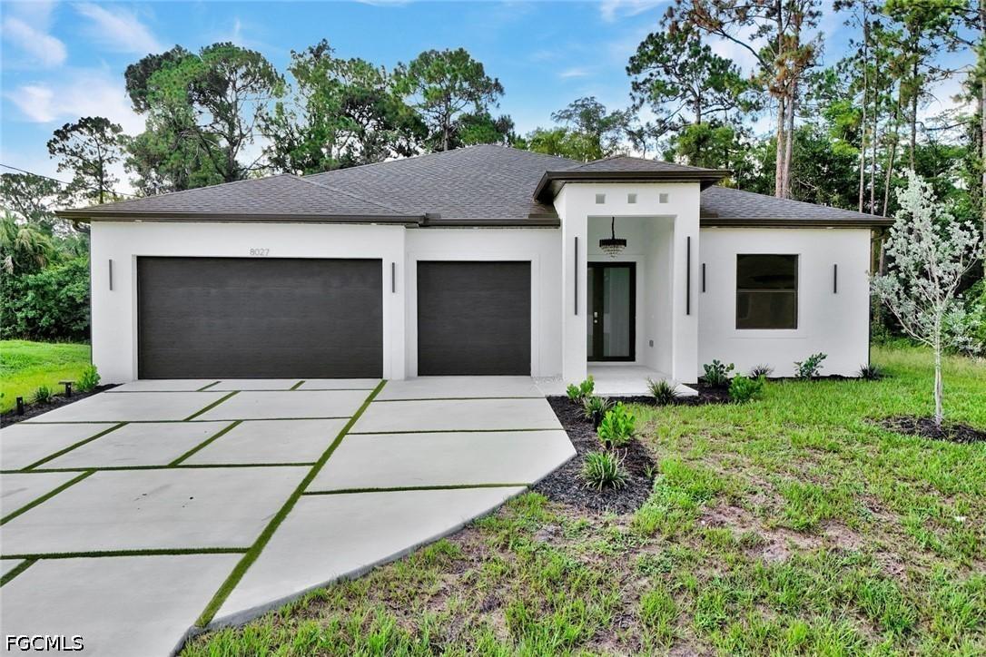 8027 Royal Cir., Labelle, FL 33935