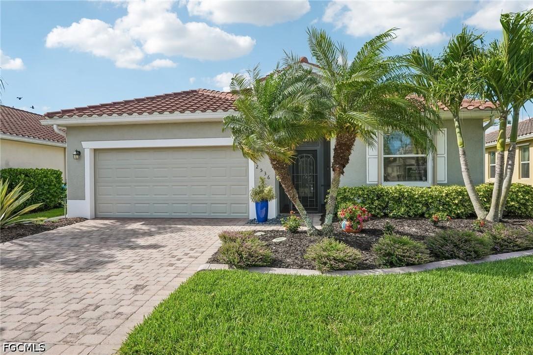 2536 Laurentina Ln., Cape Coral, FL 33909