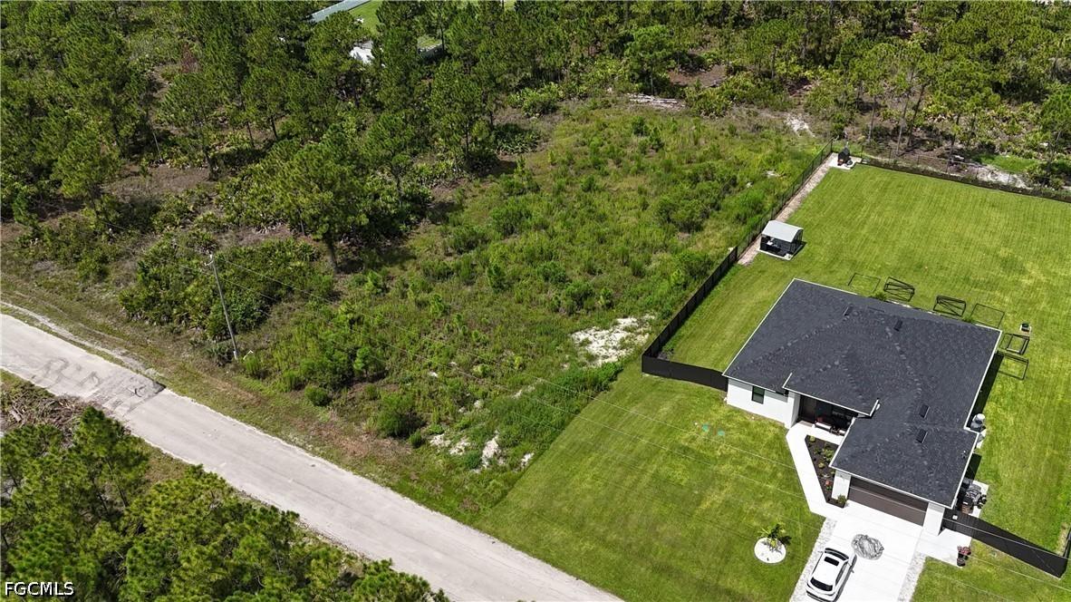 911 Oak Ave., Lehigh Acres, FL 33972