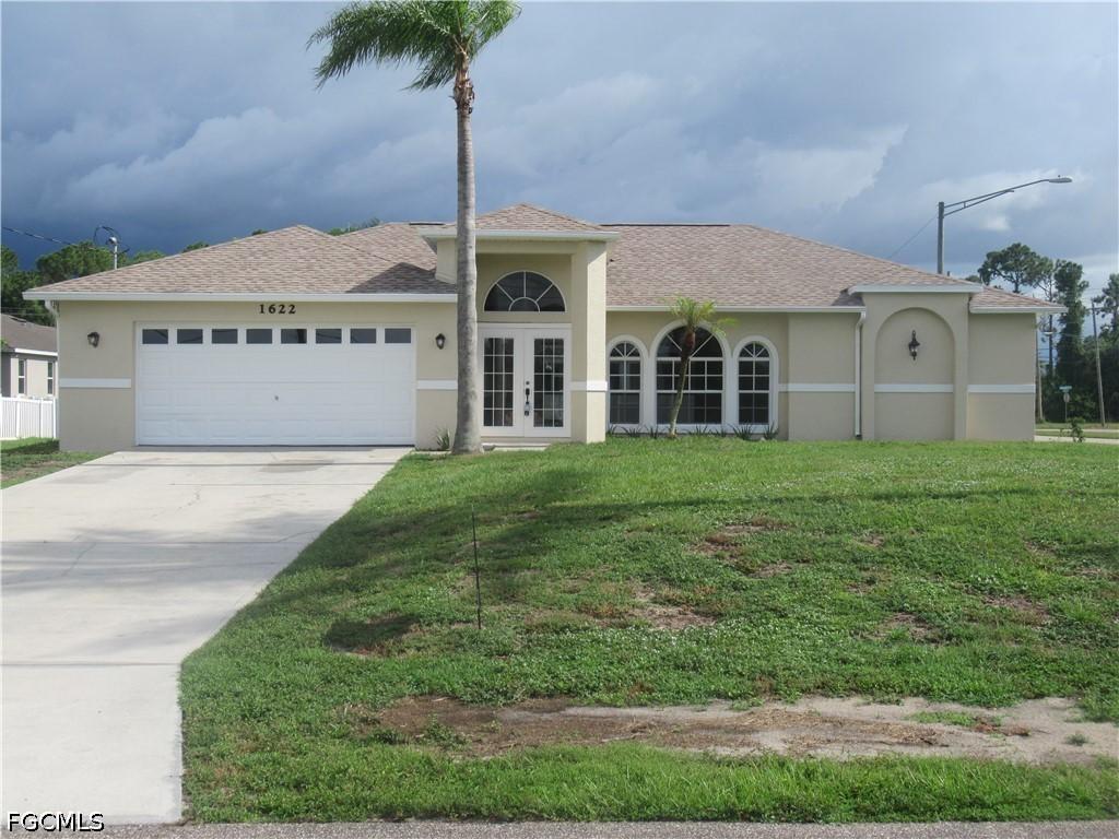 1622 NE 33rd Ter., Cape Coral, FL 33909
