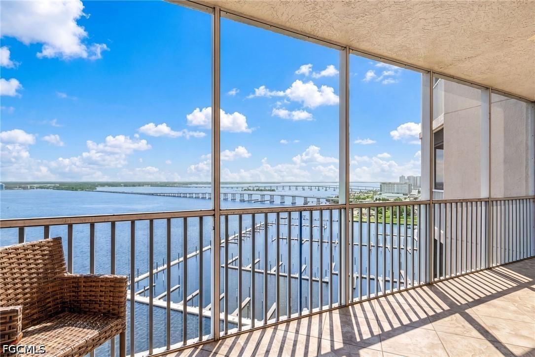 2104 W First St. #1802, Fort Myers, FL 33901