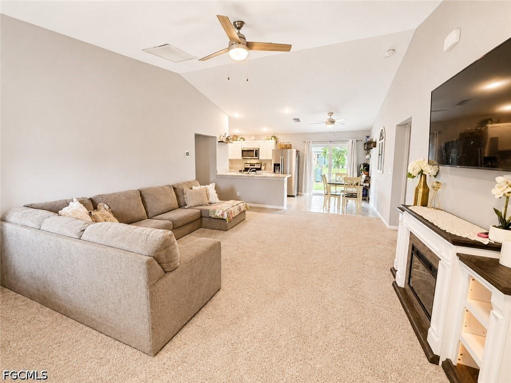 1423 NW 19th St., Cape Coral, FL 33993