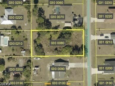 613 Greenwood Ave., Lehigh Acres, FL 33972