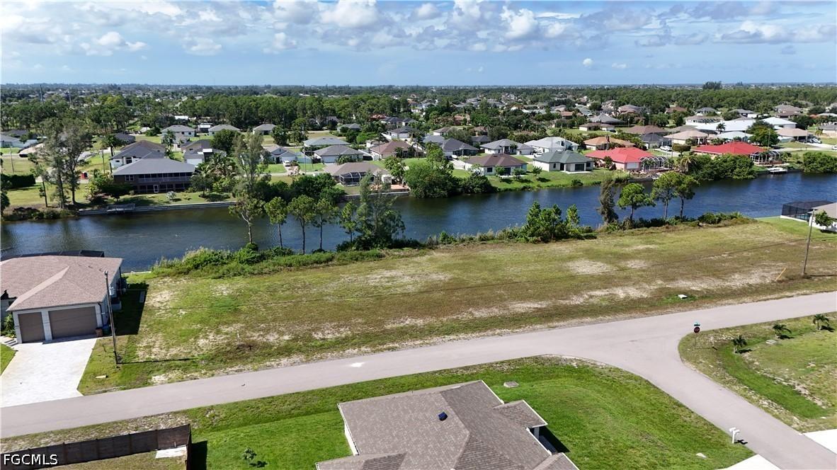 2412 NW 25th Ter., Cape Coral, FL 33993