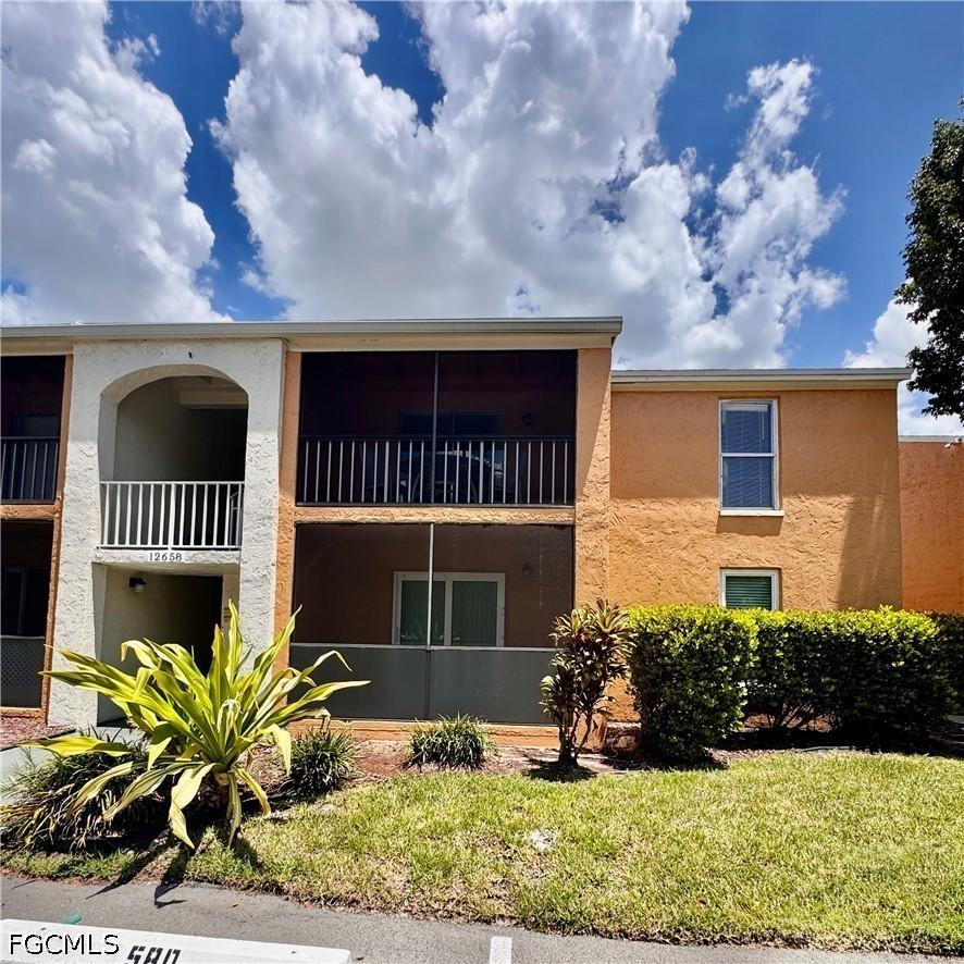 12658 Kenwood Ln. #B, Fort Myers, FL 33907