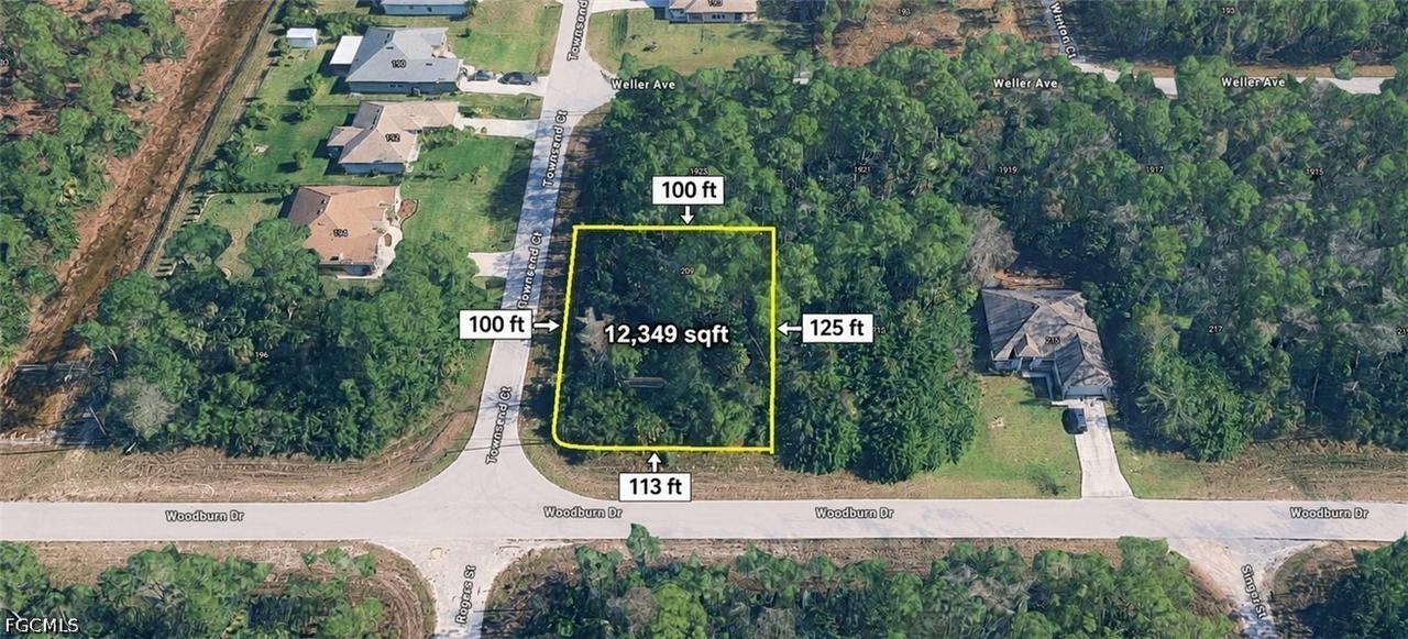 209 Woodburn Dr., Lehigh Acres, FL 33972